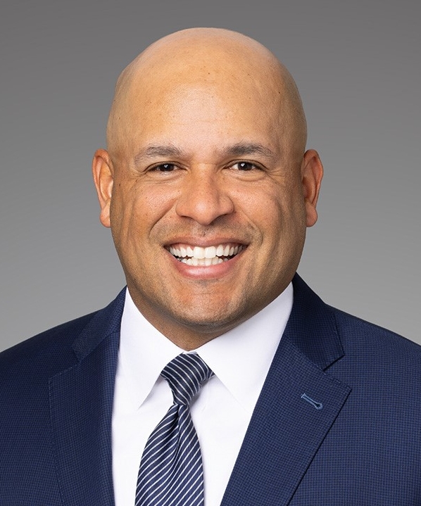 Juan R. Martinez's headshot