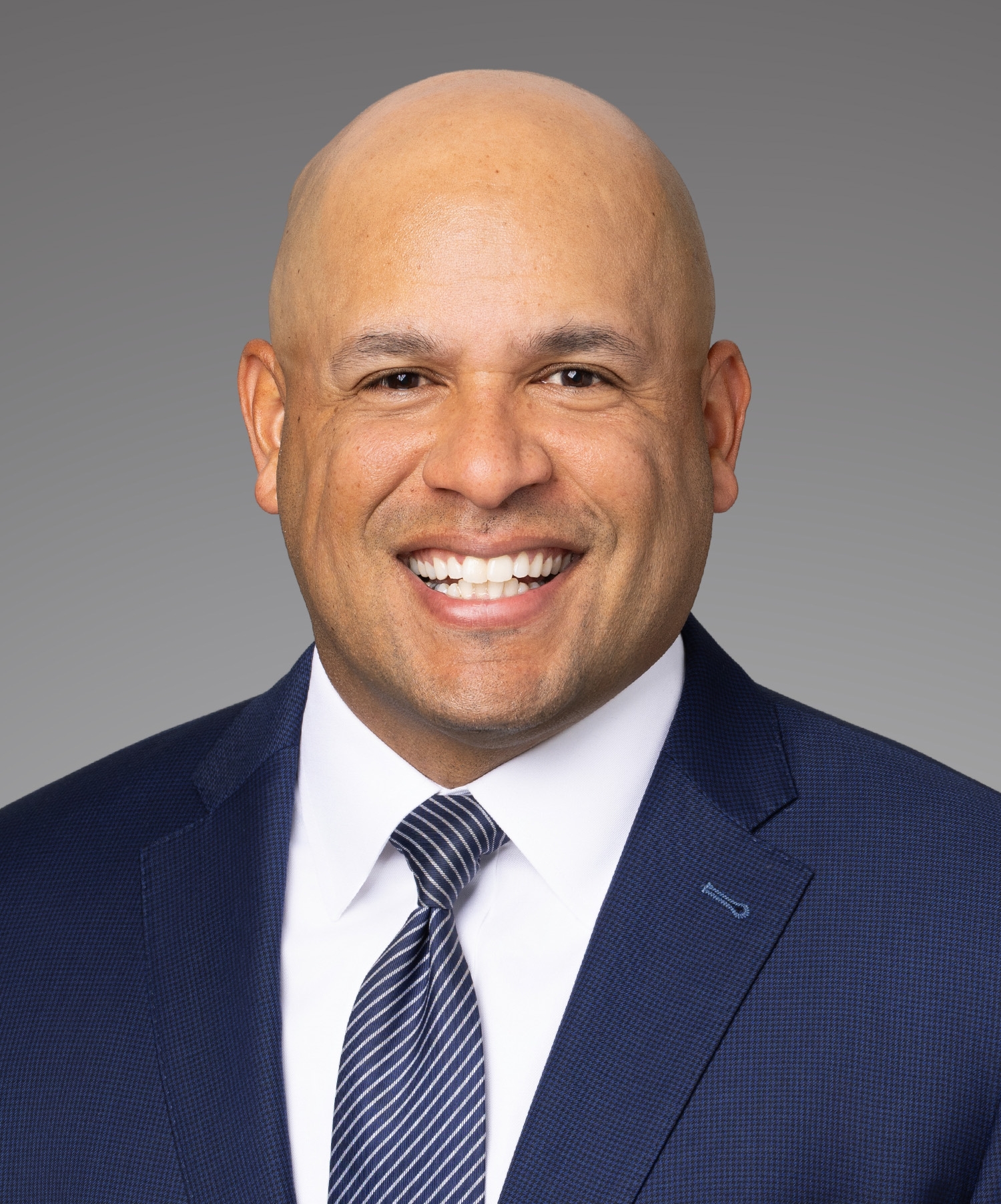 Juan R. Martinez's headshot